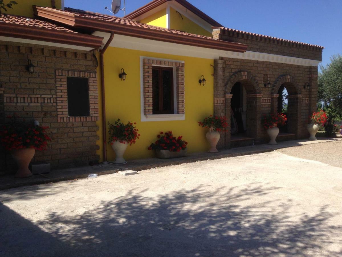 Villa "Casa Al Chiazzullo" Mirabella Eclano Екстер'єр фото