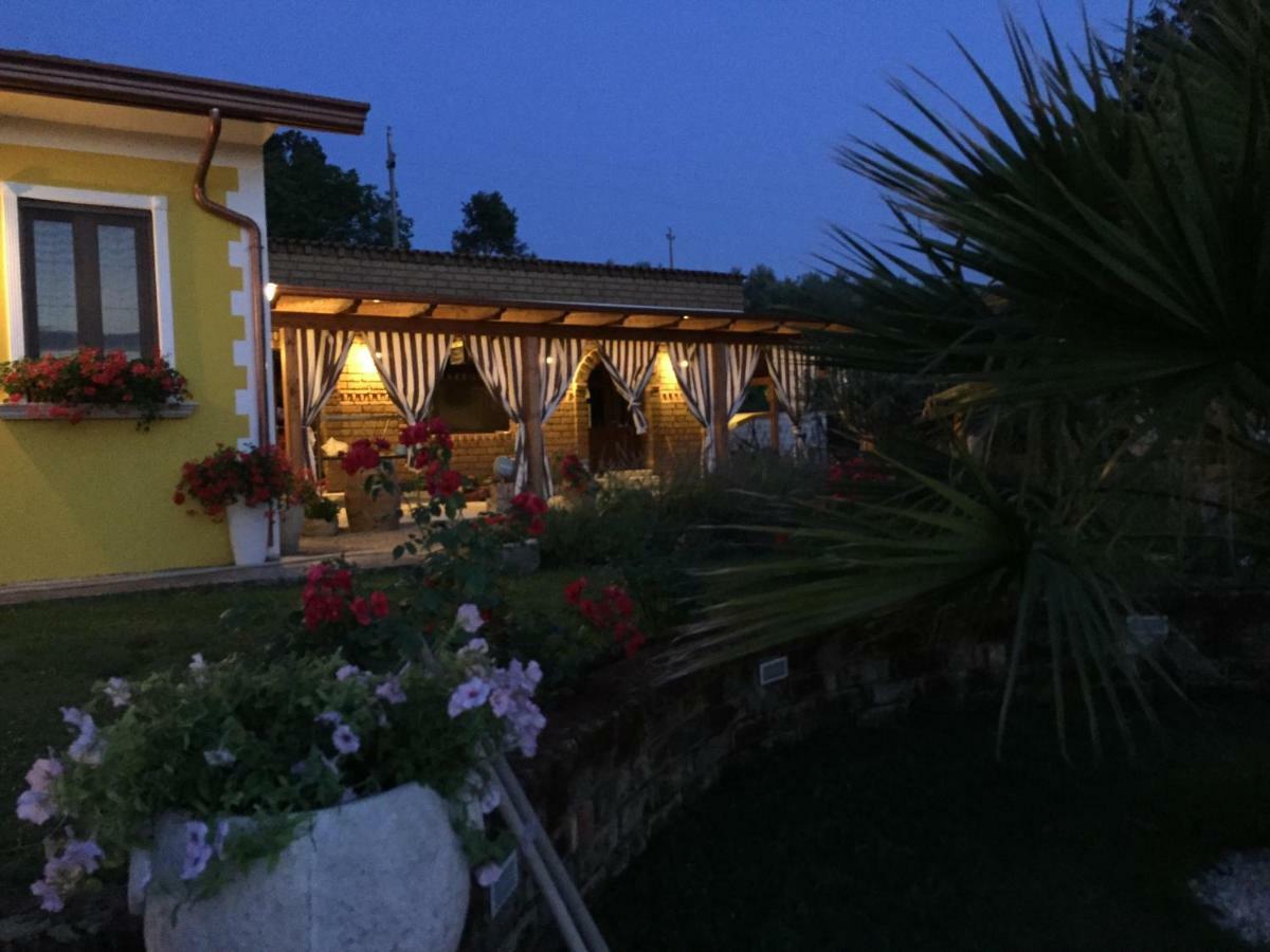 Villa "Casa Al Chiazzullo" Mirabella Eclano Екстер'єр фото