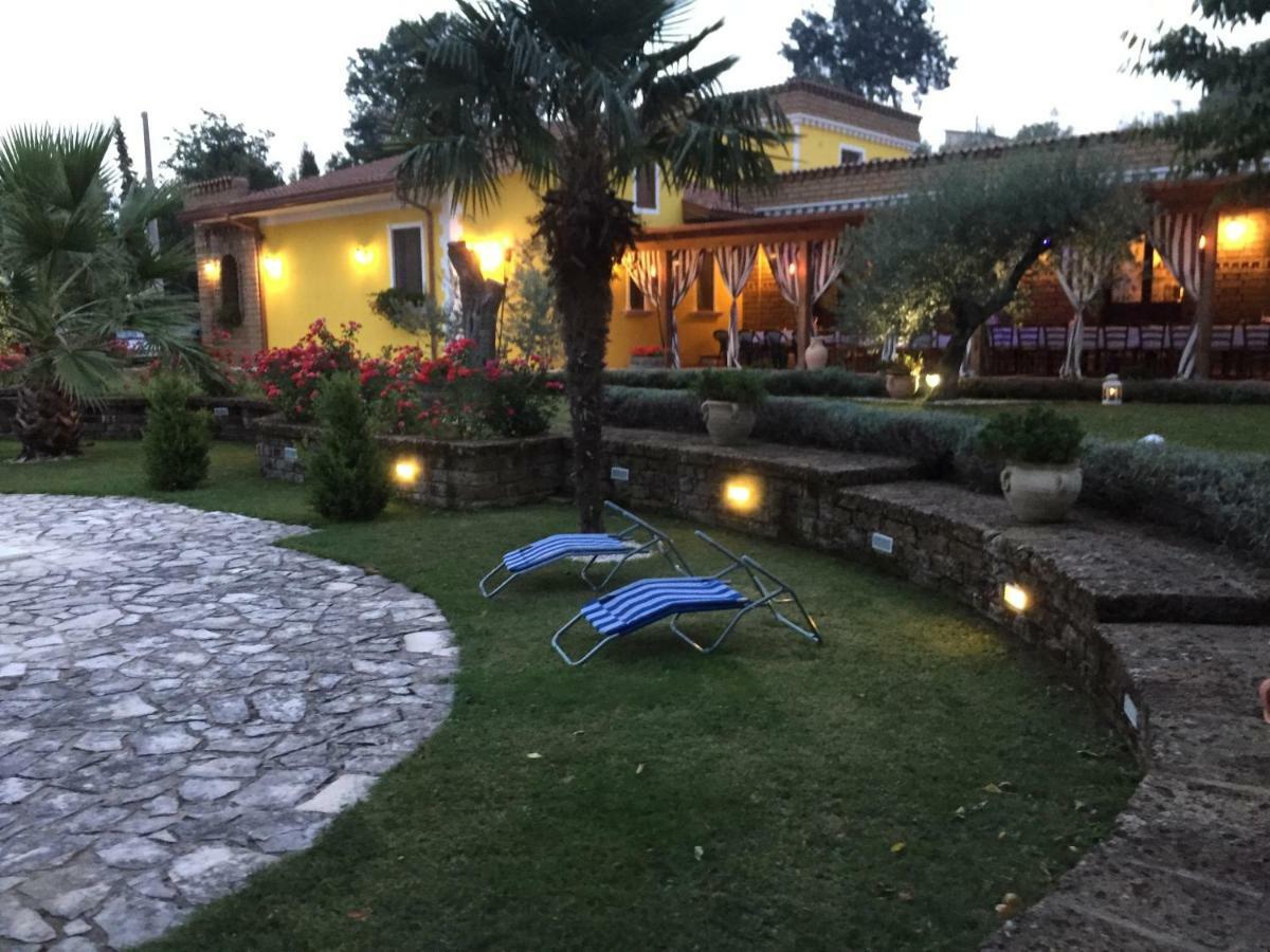 Villa "Casa Al Chiazzullo" Mirabella Eclano Екстер'єр фото